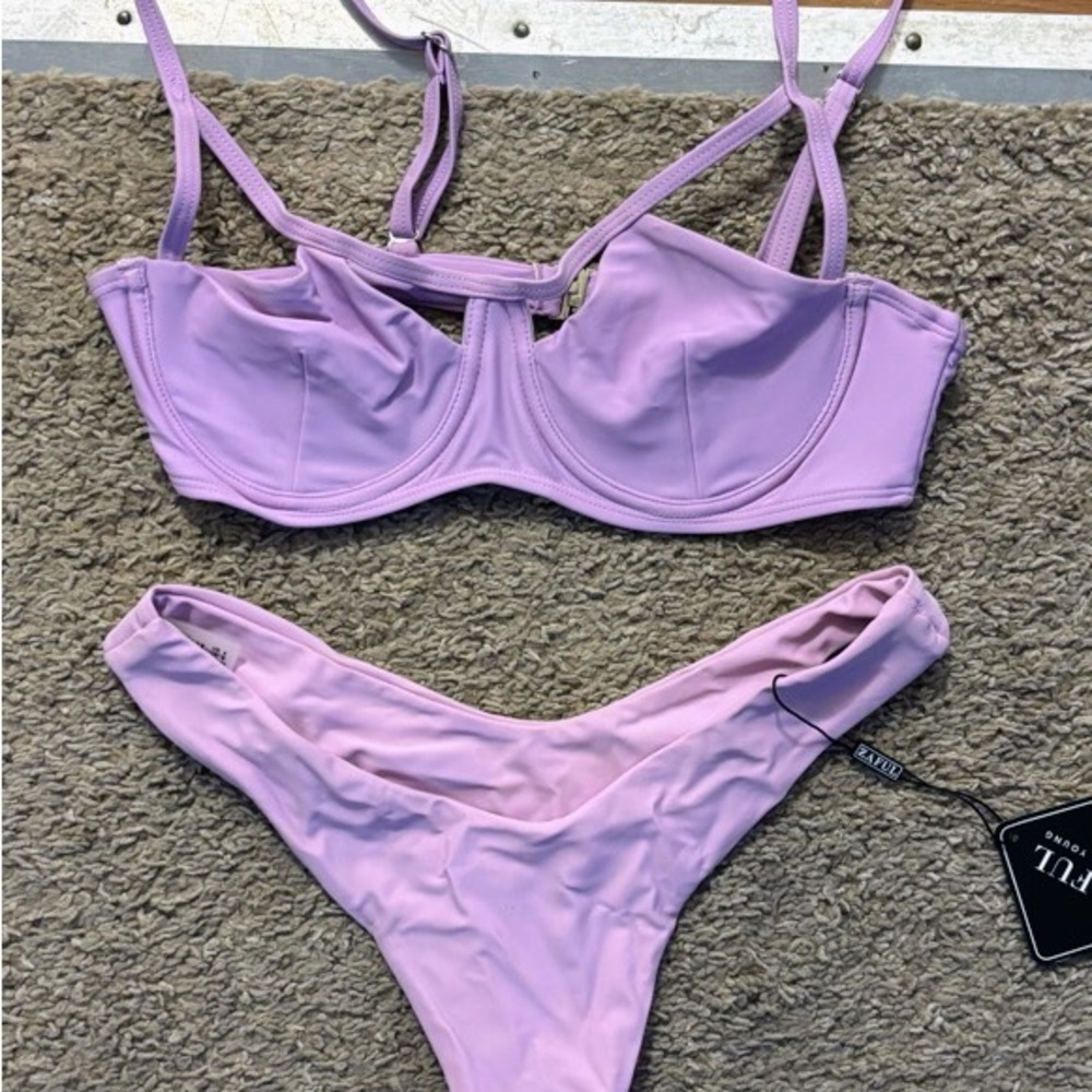 ZAFUL NWT Woman’s Sm Lavender Bikini Set Never Worn Underwire Top Cheeky Bottoms